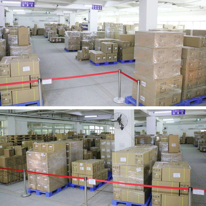 아주 튼튼하 주도하는 작업등, 크리사람 LED 칩, 부식 방지인 60w 4200lm 하이-루스, 트럭 트레이터 4를 위한 진동과 90Afa€sA`A' 홍수
